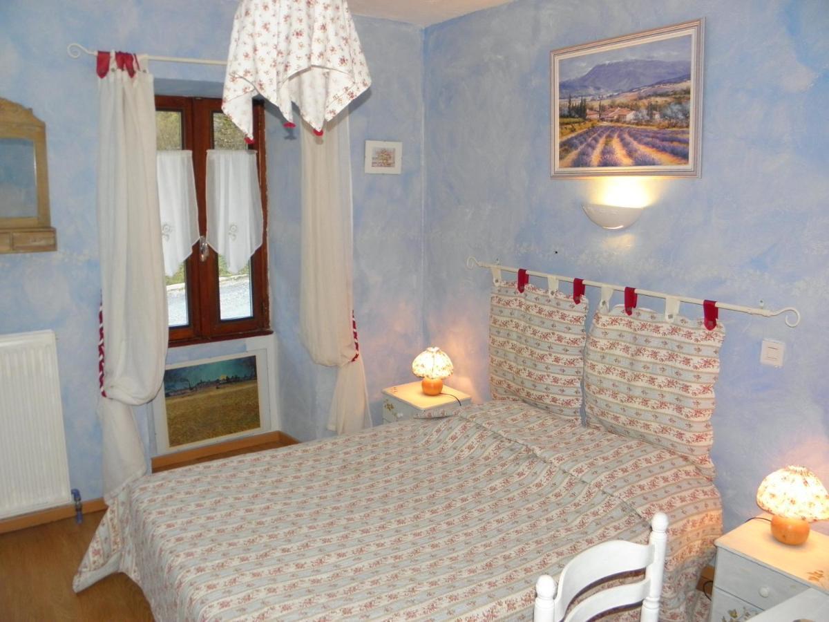 Gite Auberge Les Terres Blanches De Meolans Room photo